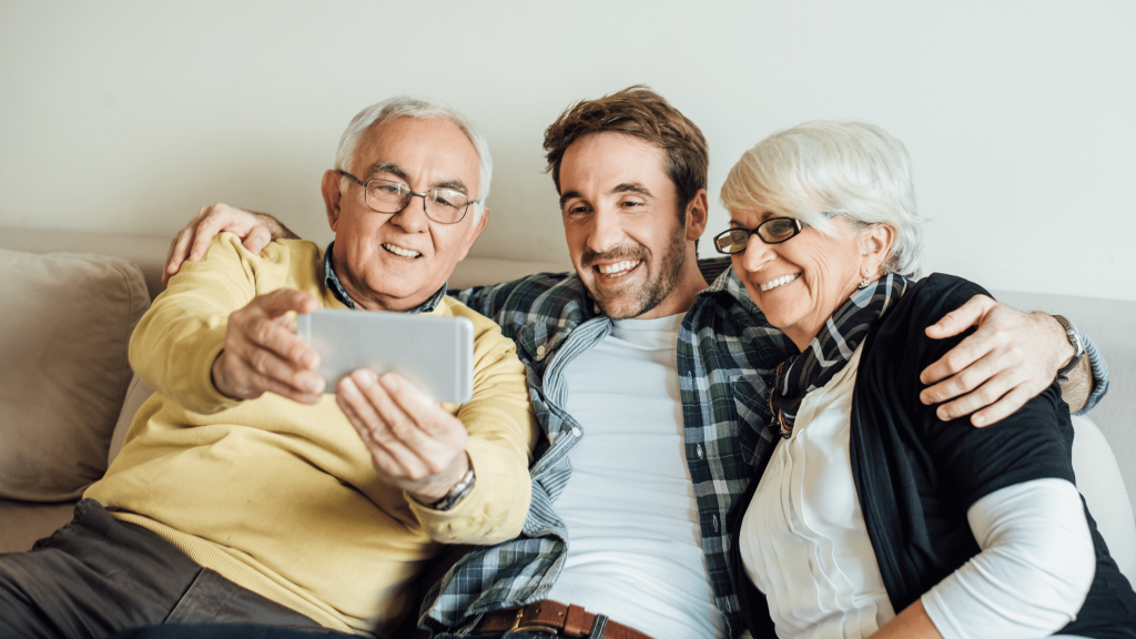 Representación de cómo los vínculos familiares moldean las relaciones adultas.